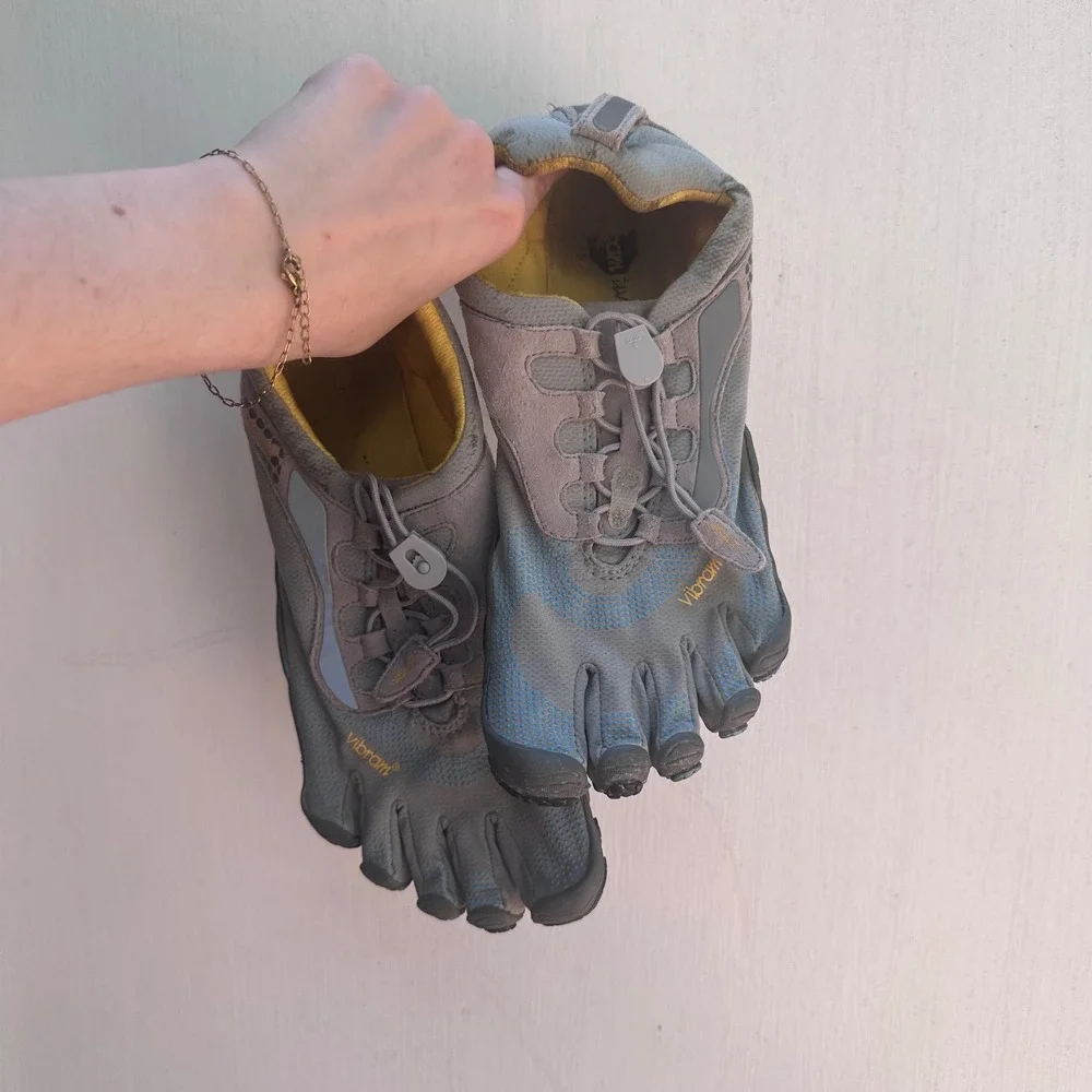 Vibram FiveFingers W356 Barefoot Shoes Grey Blue Toe Sneakers Size 41